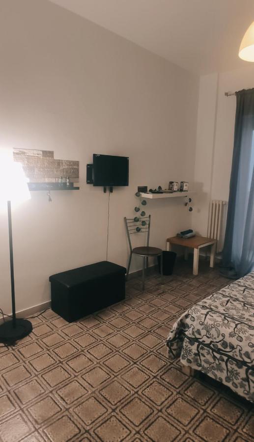 Nicolai63 Hotel Bari Buitenkant foto